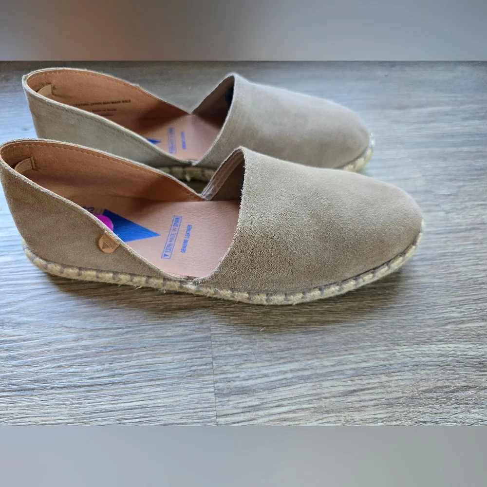 Verbenas Suede Espadrille Flats Size 8.5 NWOT